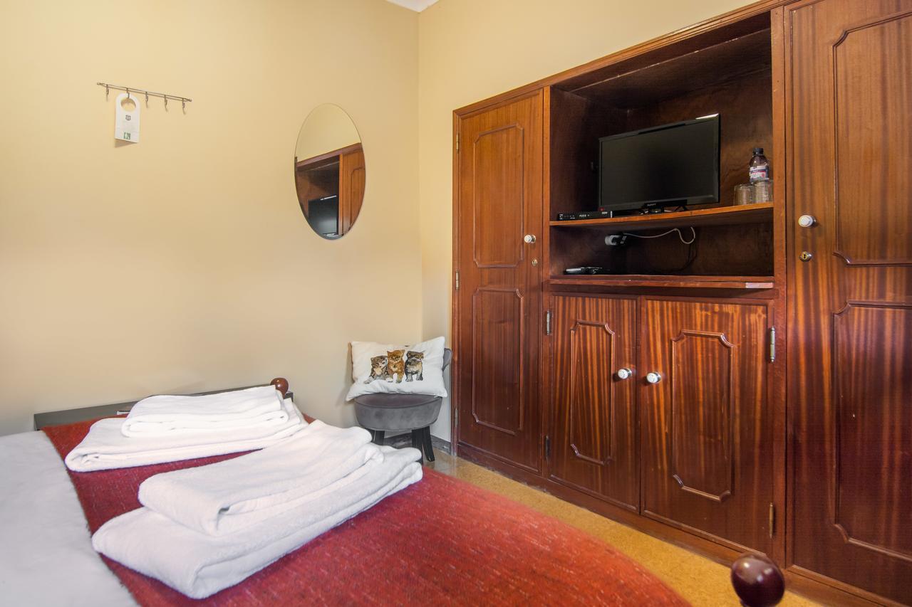 Chambre Double avec Salle de Bains Séparée